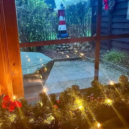 Leuchtturmliebe - Spitze - Friedrichskoog