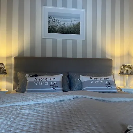 Leuchtturmliebe - Spitze - *